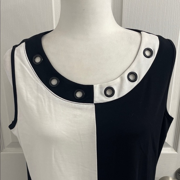 ZOE Color Block Sleeveless Shift Dress Grommet Neck  Black & WhiteSize L - Picture 2 of 9